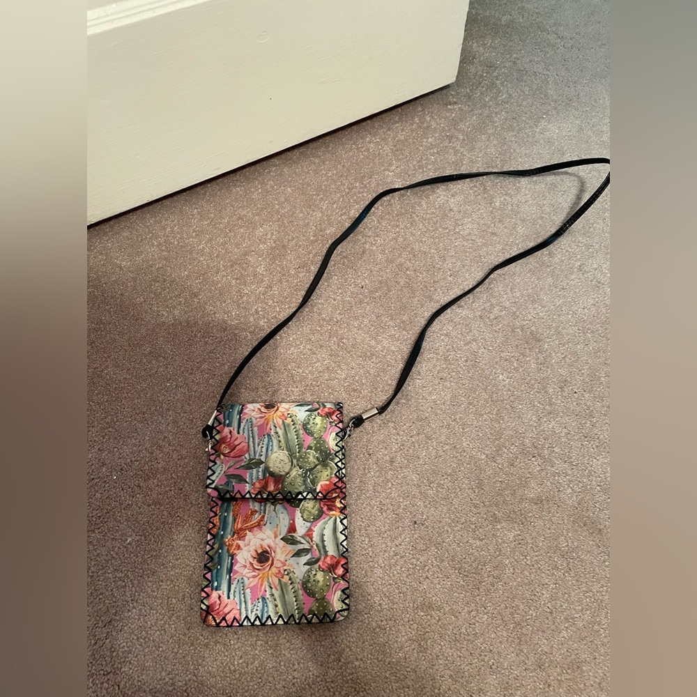crossbody cactus purse nwt